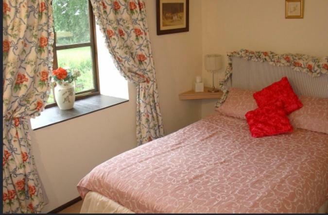 Forge Cottage Merton  Екстериор снимка